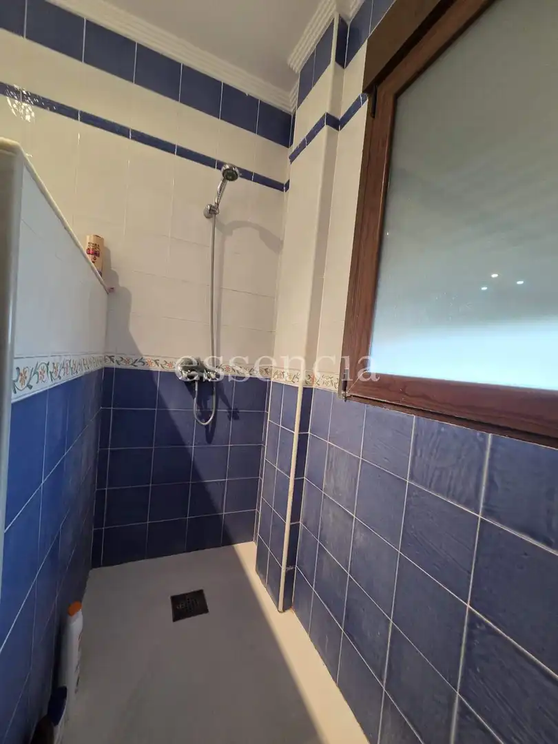Bathroom of Houses for sale in Terrateig  with Air Conditioner, Private garden and Terrace