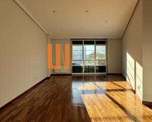 Living room of Flat for sale in Cambre   with Heating, Parquet flooring and Storage room