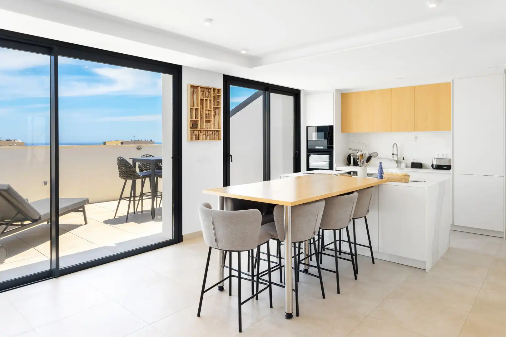 Penthouse with terrace for sale in Puerto Deportivo, imagen 3