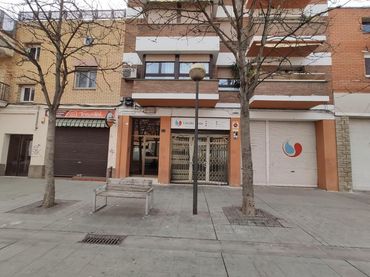 Local comercial en venda a Carrer d'Àger