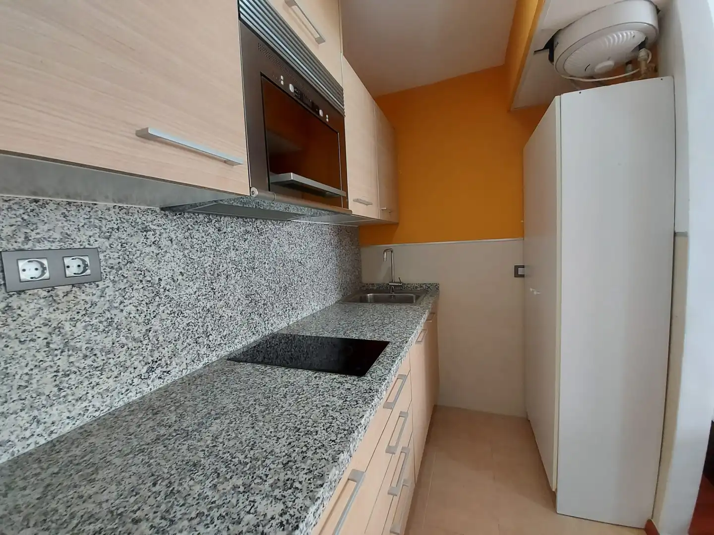 Küche von Büro zum Verkauf in Málaga mit Klimaanlage, Terrasse und Möbliert