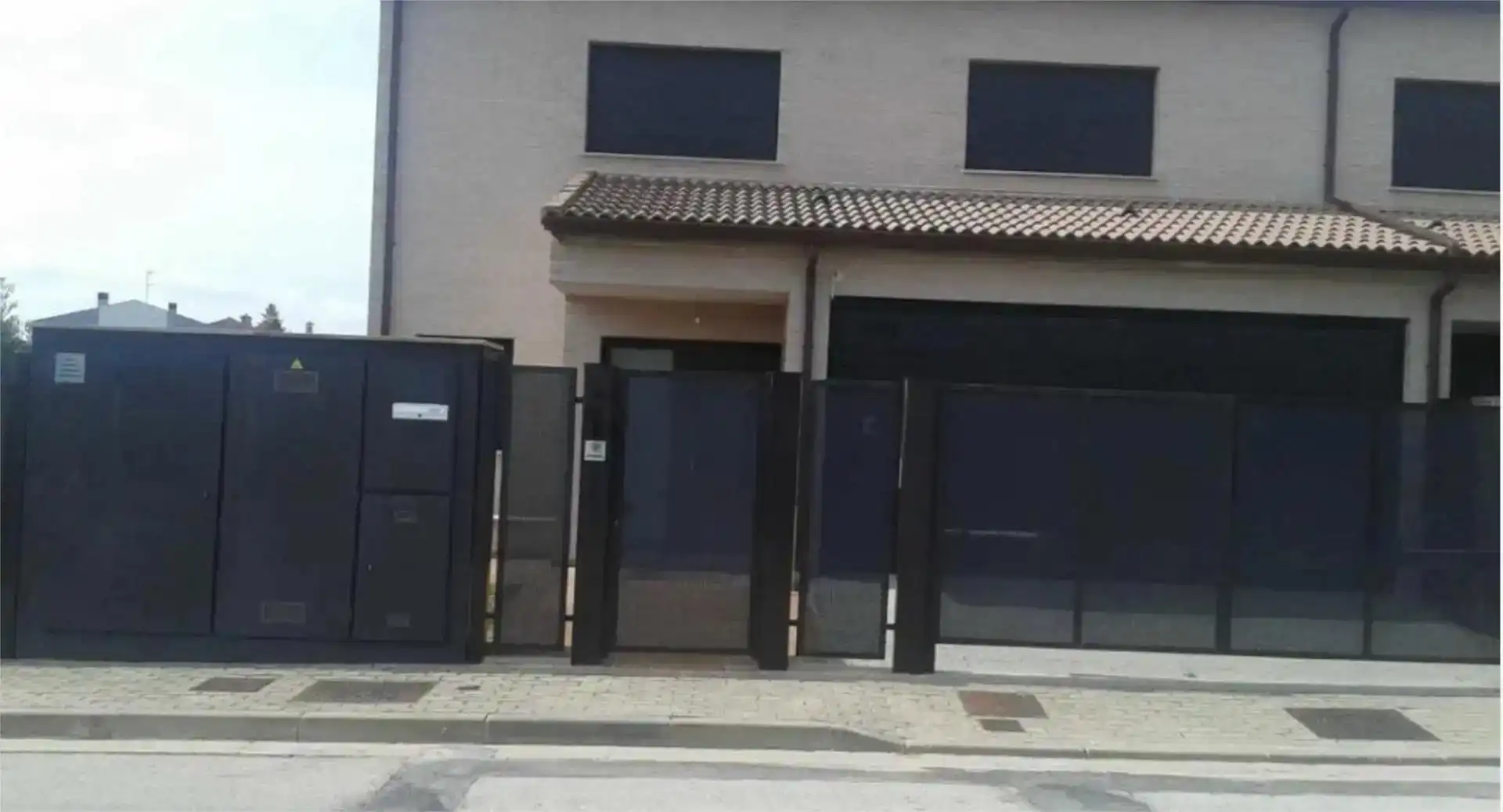 Vista exterior de Casa o xalet en venda en Almazán amb Jardí privat i Parquet