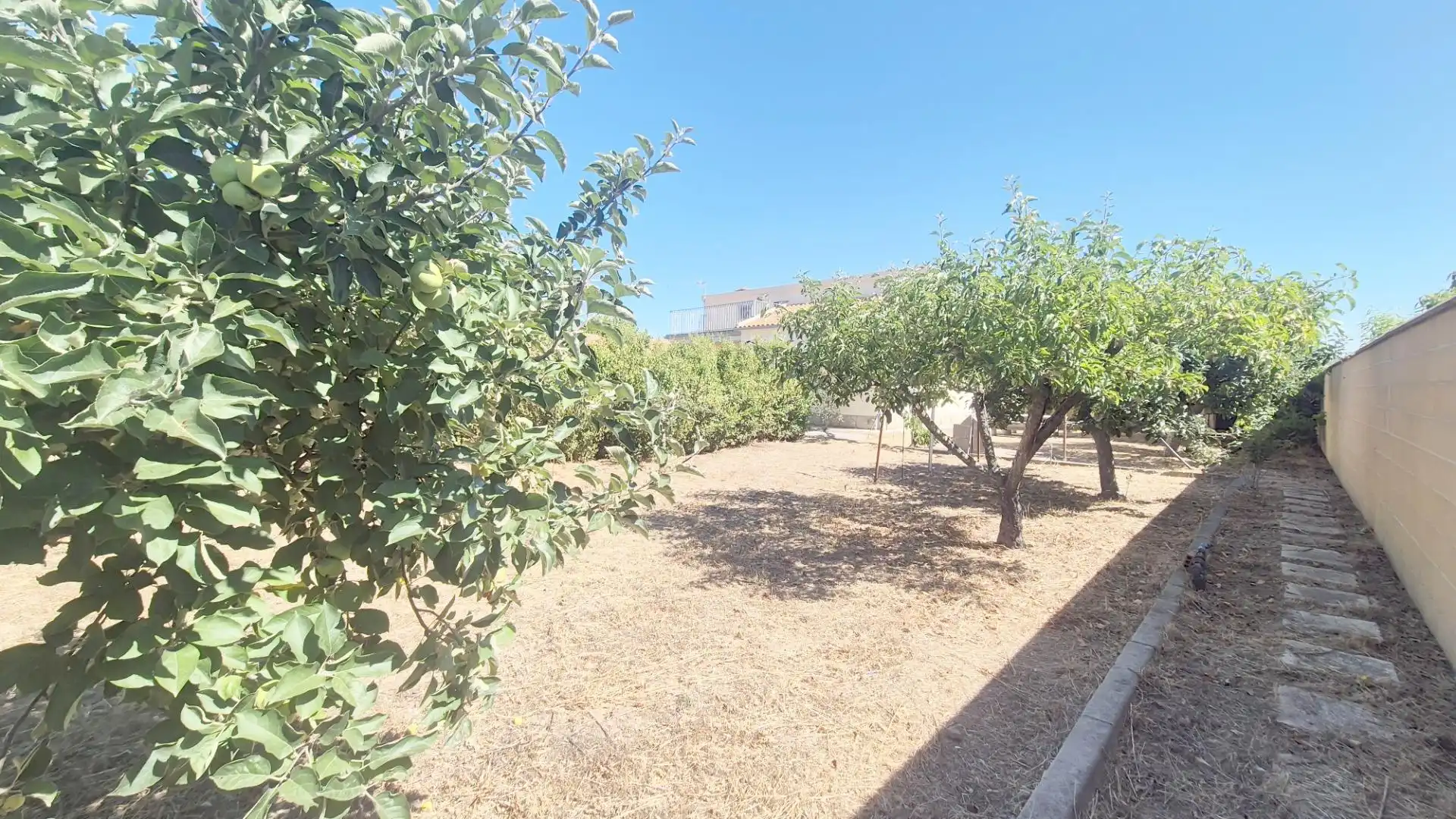 Houses for sale in Calvarrasa de Abajo  with Heating, Storage room and Furnished