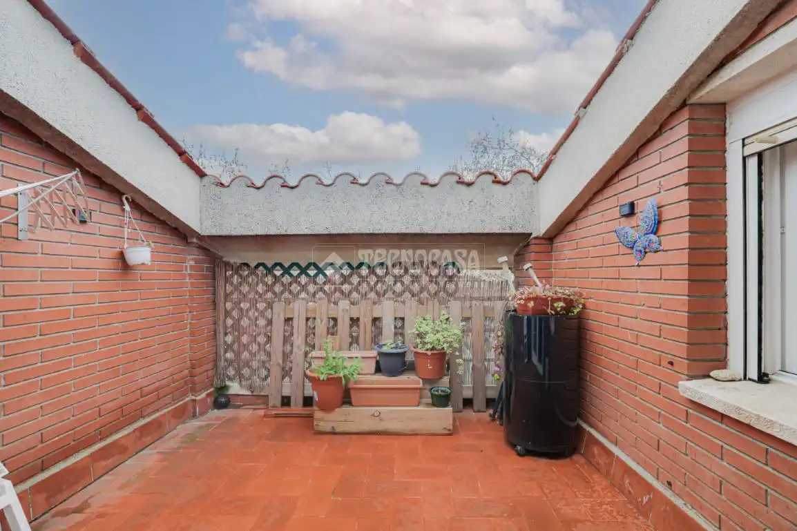 Piso en venta en Carrer de la Font del Ferro, Ca n'Oriol