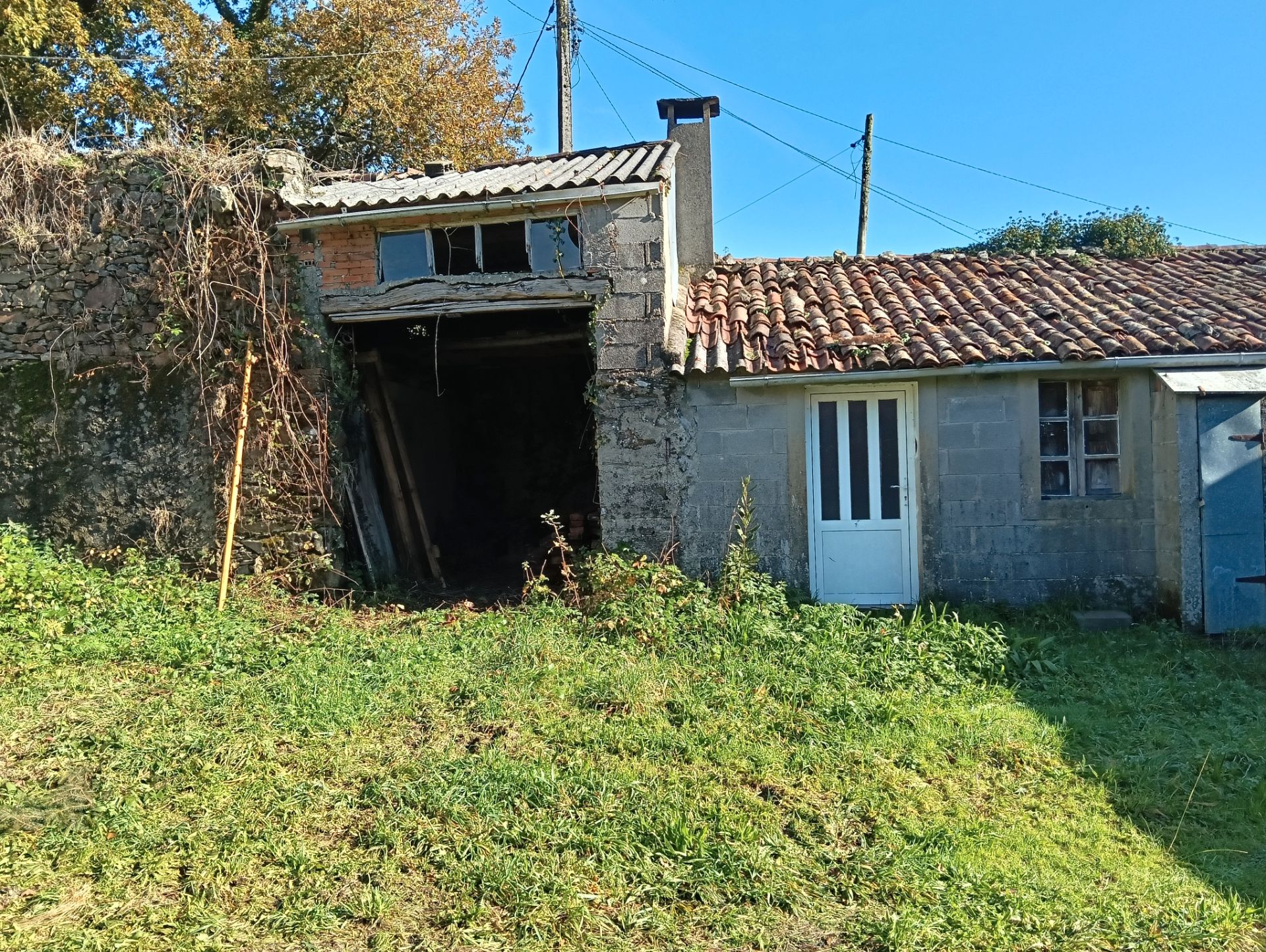 Exterior view of Single-family semi-detached for sale in Cesuras  with Private garden