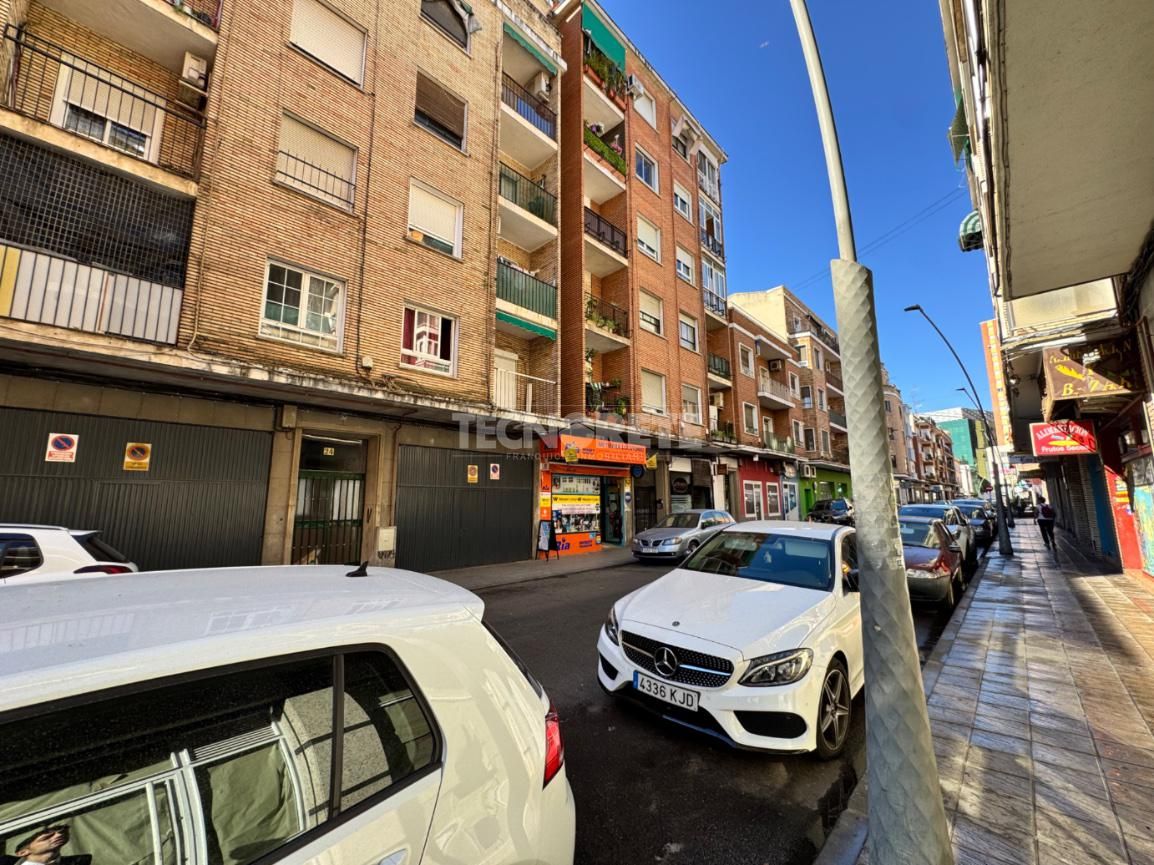 Vista exterior de Piso en venta en Talavera de la Reina con Parquet, Terraza y Balcón