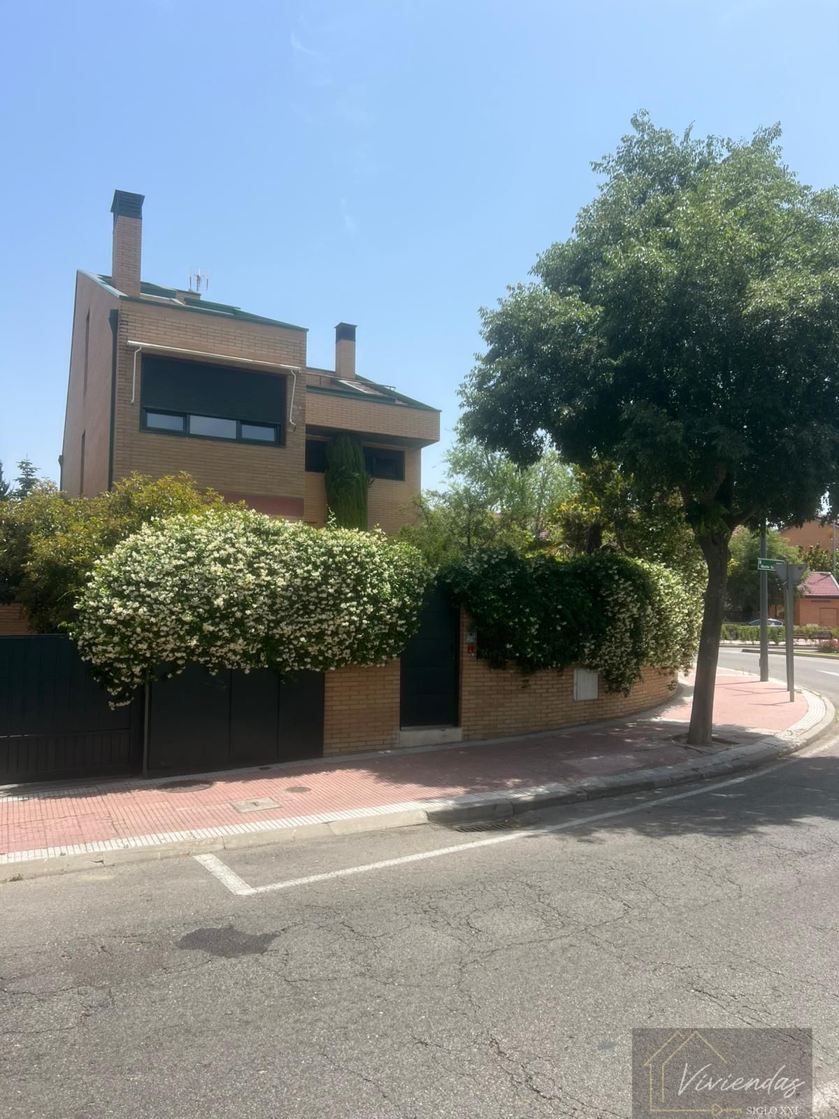 Vista exterior de Casa o xalet en venda en Boadilla del Monte amb Aire condicionat, Calefacció i Terrassa