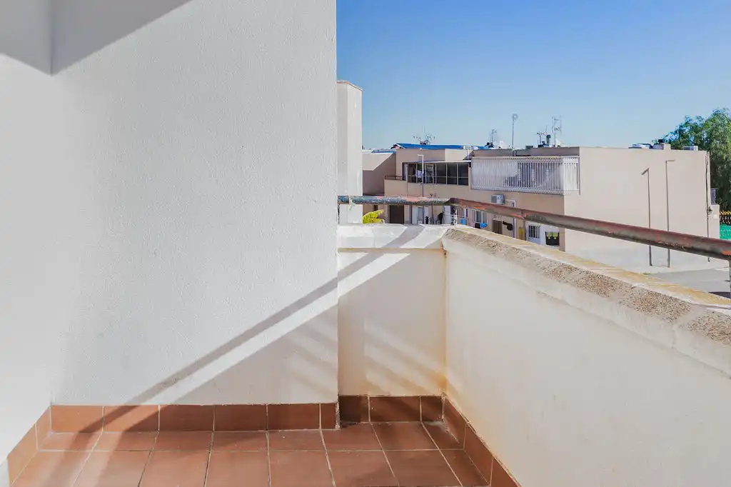 Terrasse von Einfamilien-Reihenhaus zum Verkauf in Níjar