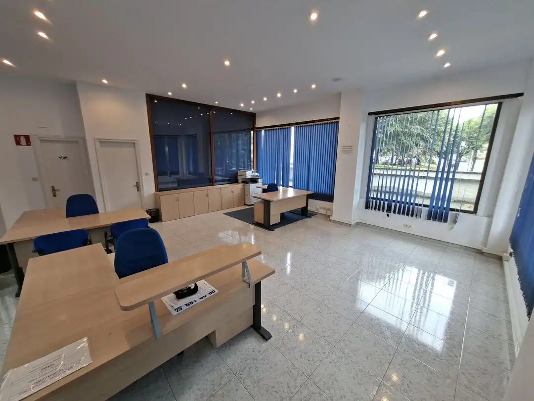 Local comercial de lloguer a Abadiño, imagen 4
