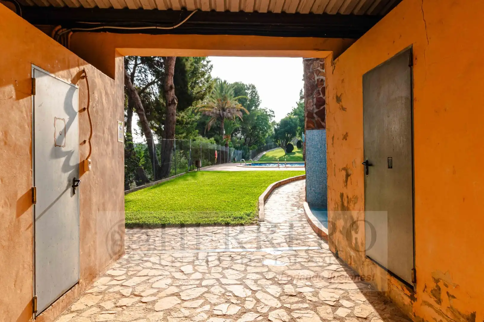 Jardí de Casa adosada en venda en Almoines amb Aire condicionat, Calefacció i Jardí privat