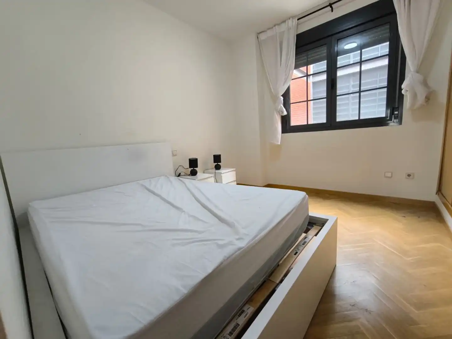 Bedroom of Flat for rent in Murcia  with Air Conditioner, Furnished and Washing machine