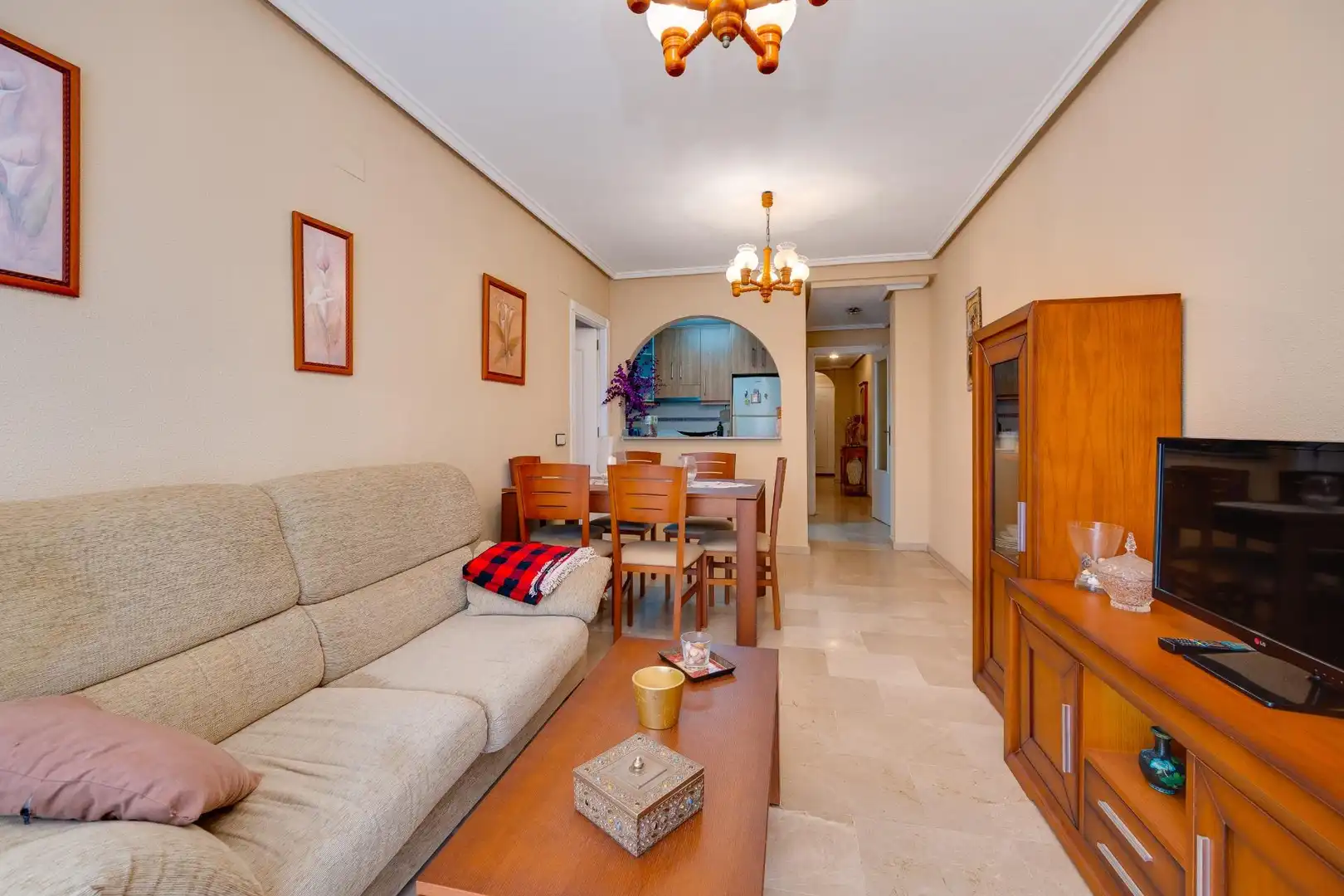Sala d'estar de Apartament en venda en Torrevieja amb Terrassa