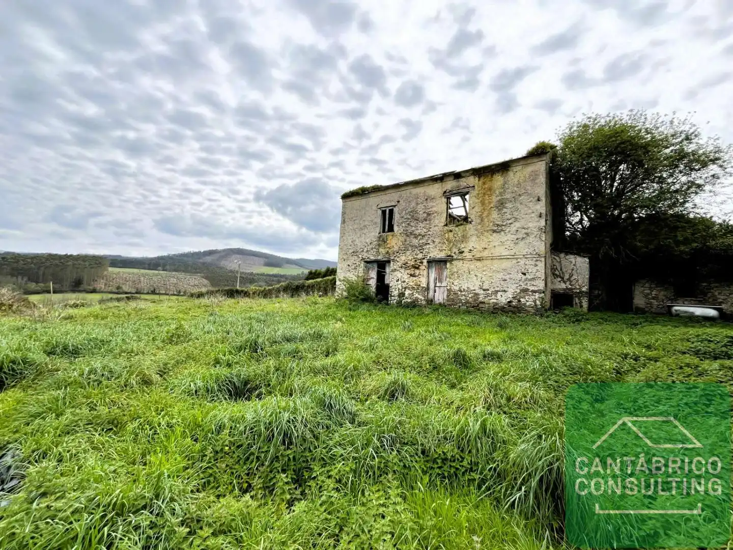 Houses for sale in Castropol