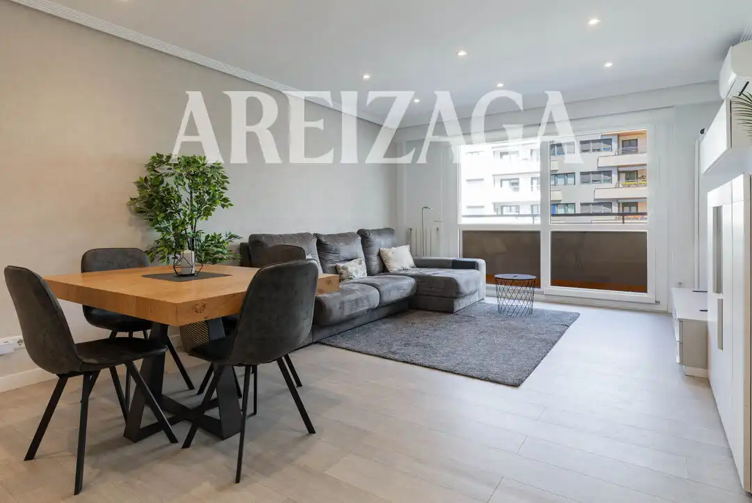 Sala de estar de Piso en venta en Donostia - San Sebastián  con Aire acondicionado, Calefacción y Terraza