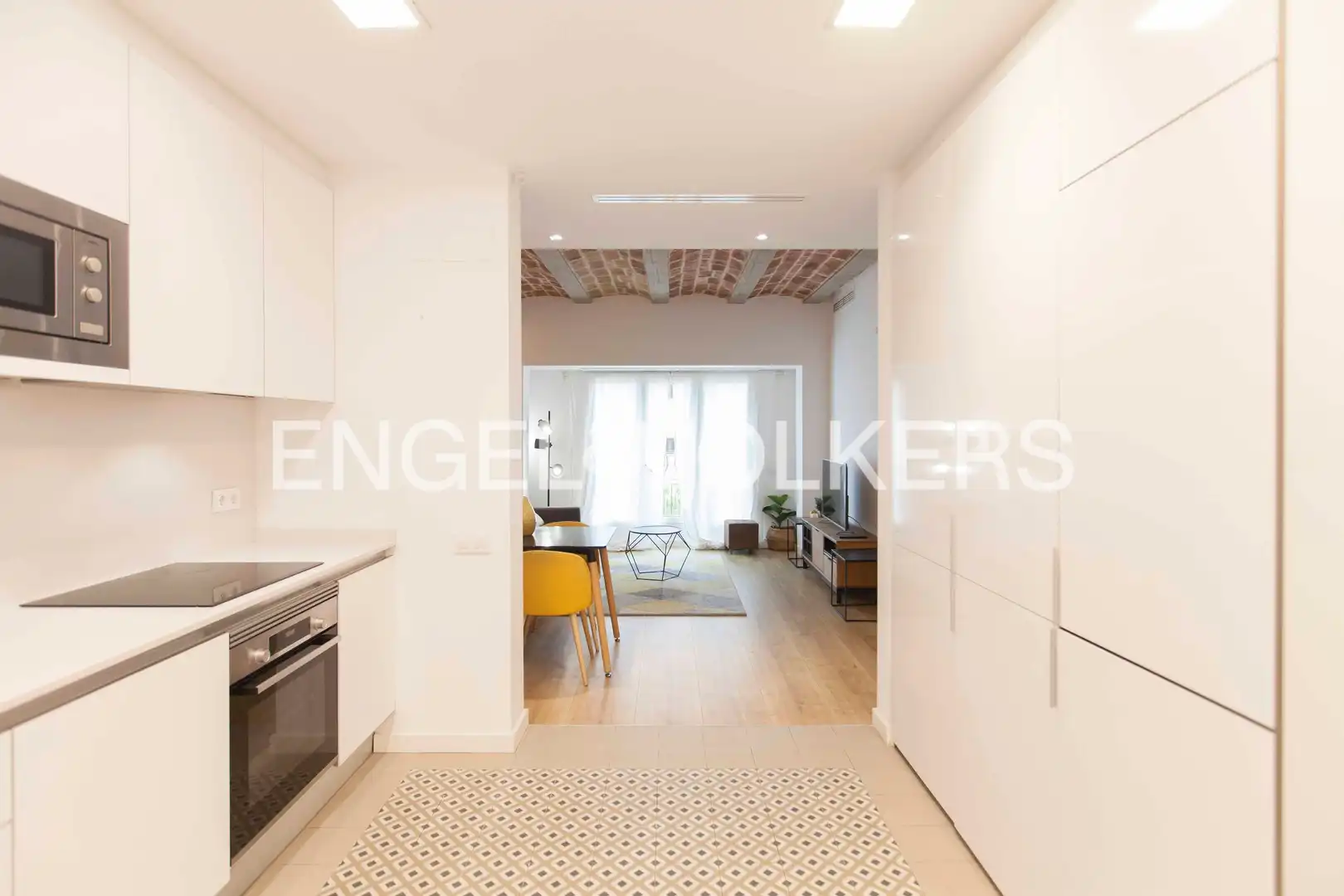 Küche von Wohnung zum Verkauf in Barcelona mit Klimaanlage, Heizung und Parkett