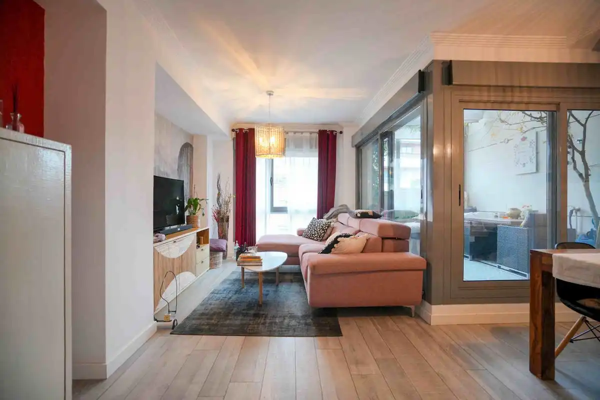 Sala d'estar de Àtic en venda en Madrid amb Aire condicionat, Calefacció i Jardí privat