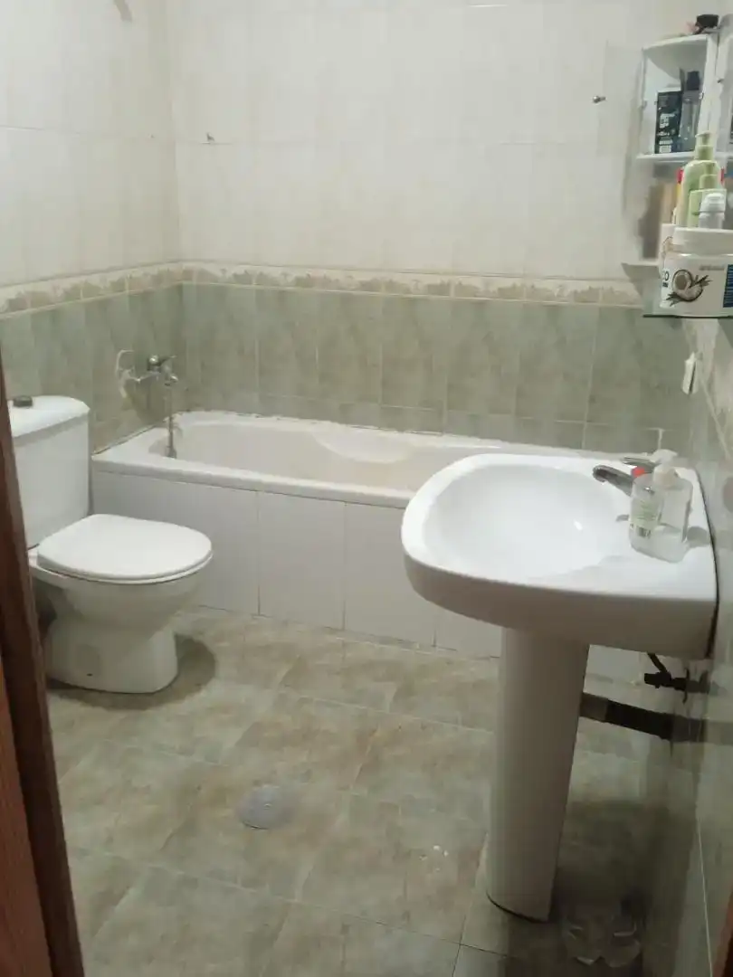Bany de Planta baixa en venda en Almería
