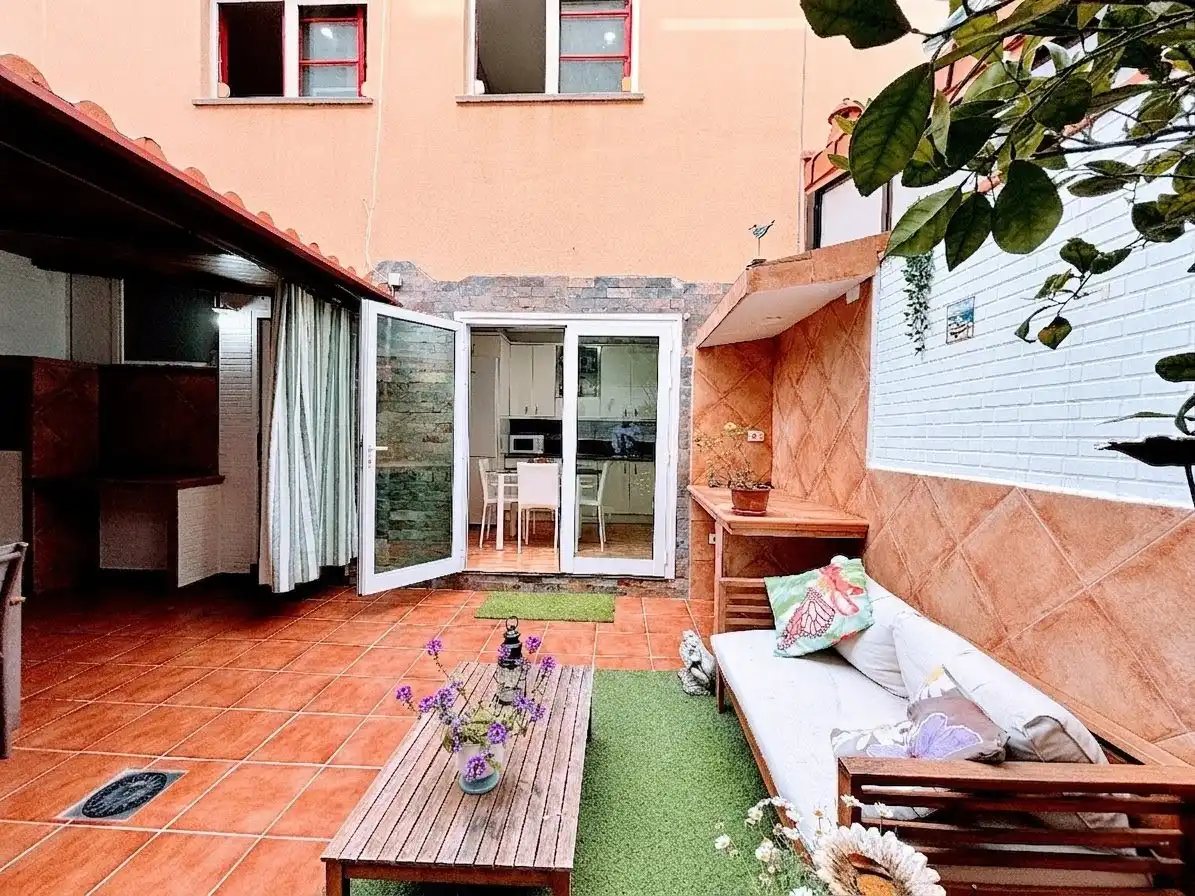 Terrasse von Einfamilien-Reihenhaus zum Verkauf in Las Palmas de Gran Canaria mit Terrasse und Abstellraum