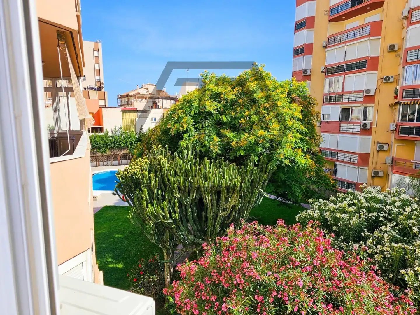 Study for rent in calafate, Centro