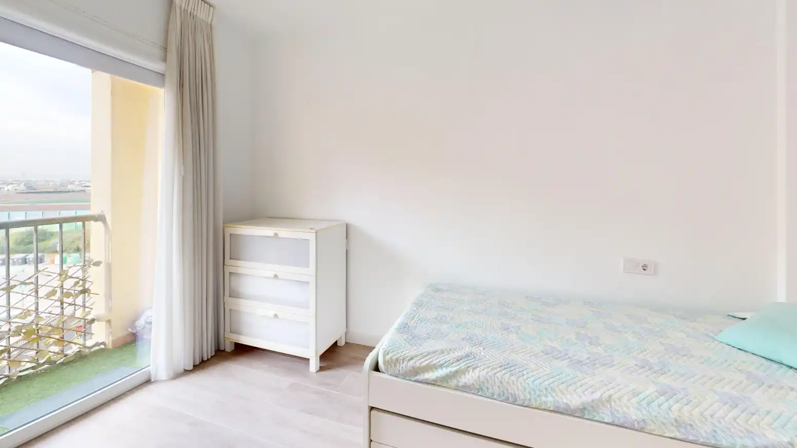 Flat for rent in Alboraya - CL BATLLE, Port Saplaya