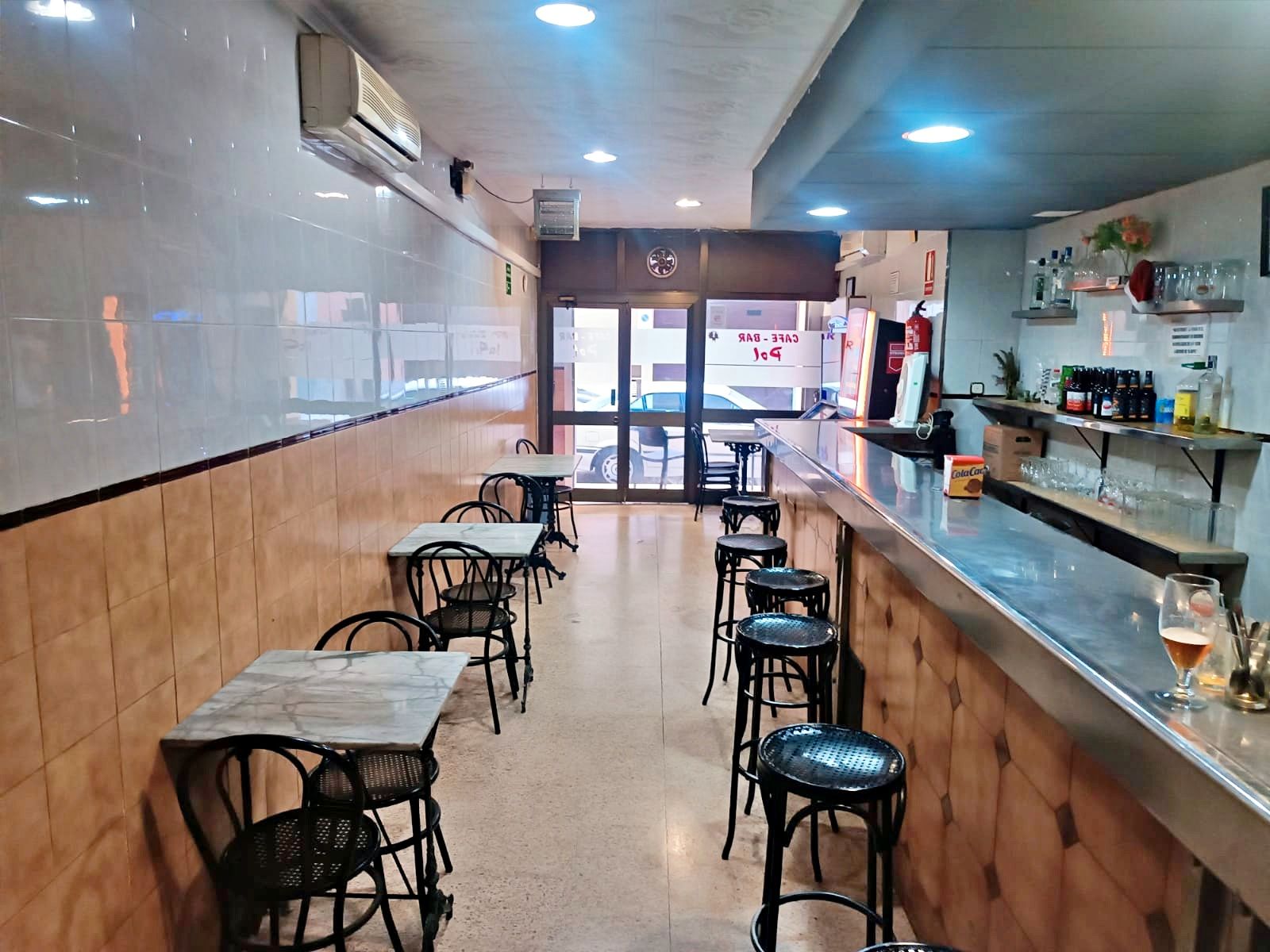 Local en venda en Mataró amb Aire condicionat, Calefacció i Moblat