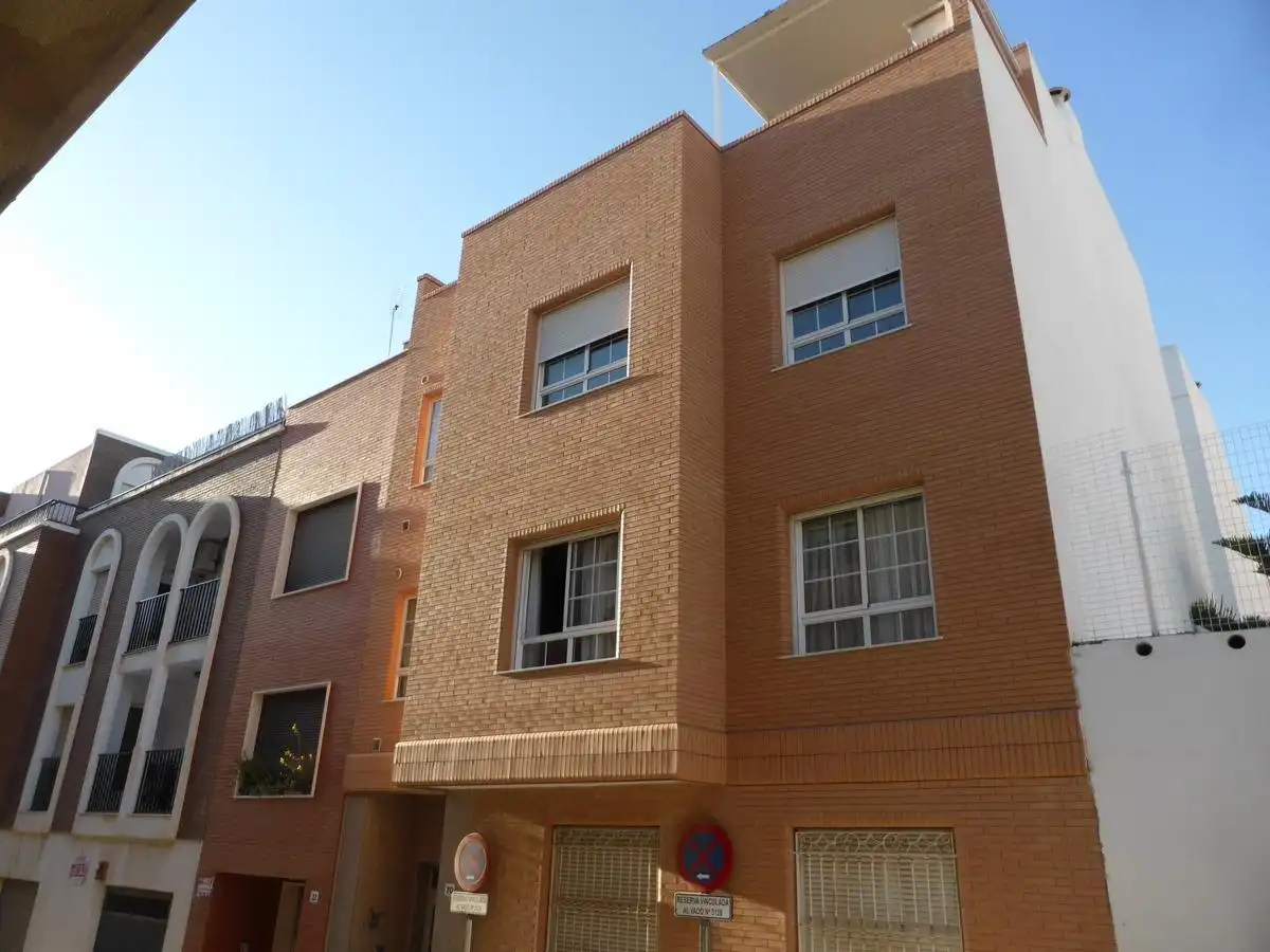 Piso con ascensor en venta en El Ejido Ciudad