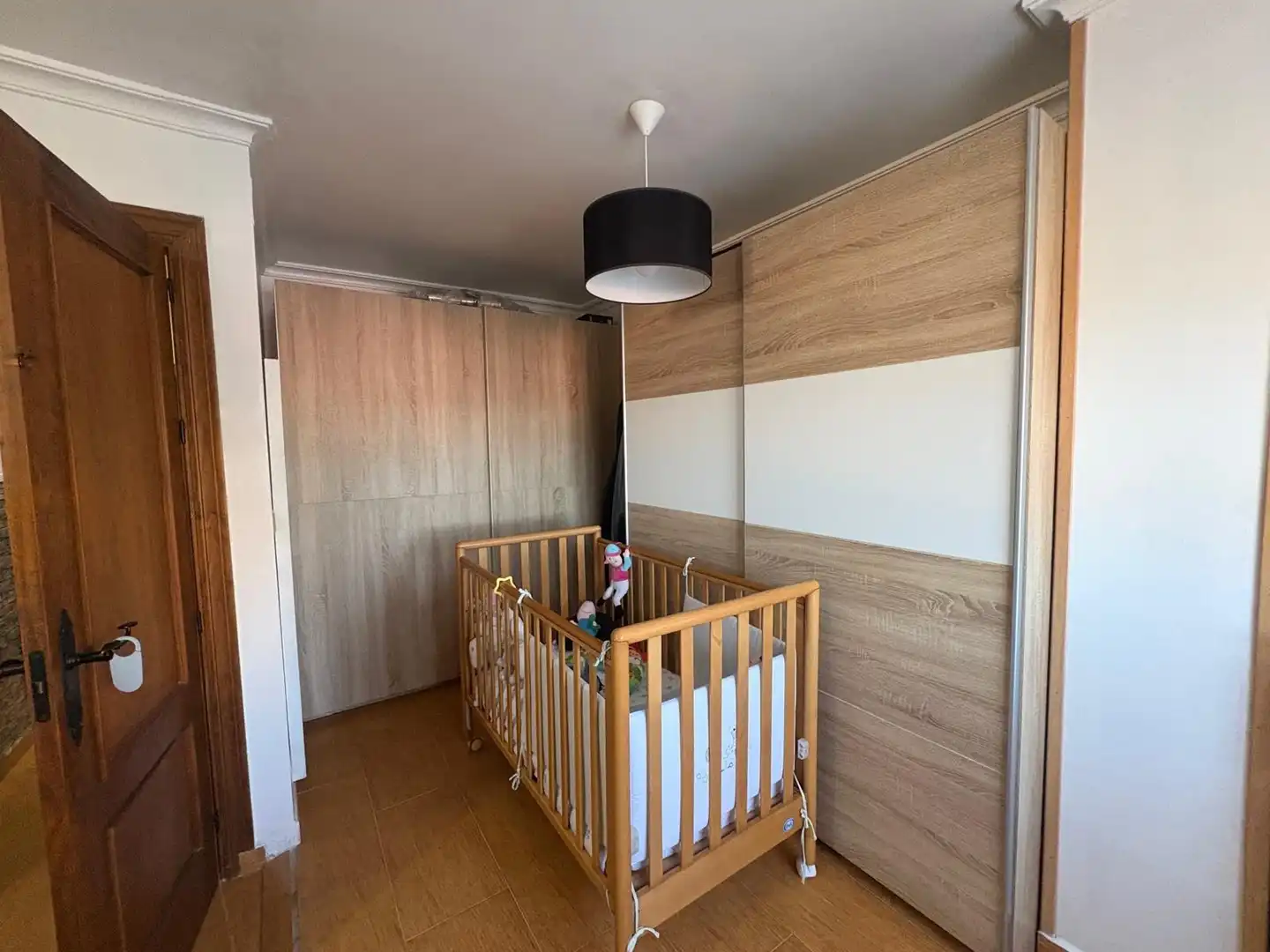 Bedroom of Flat for sale in Algeciras  with Air Conditioner and Heating