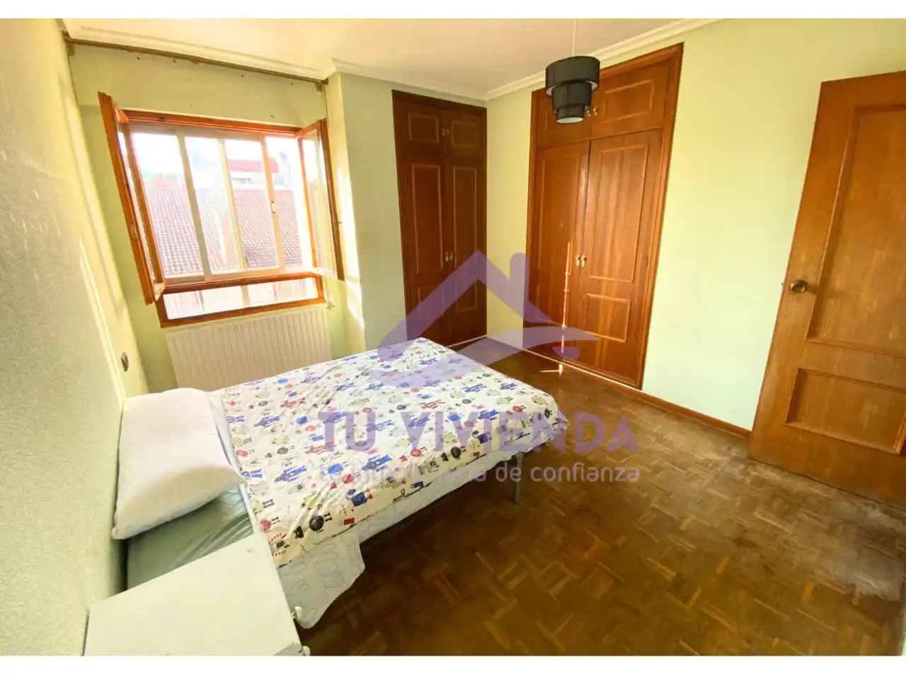 Habitación de Piso de alquiler en Saldaña con Calefacción y Balcón