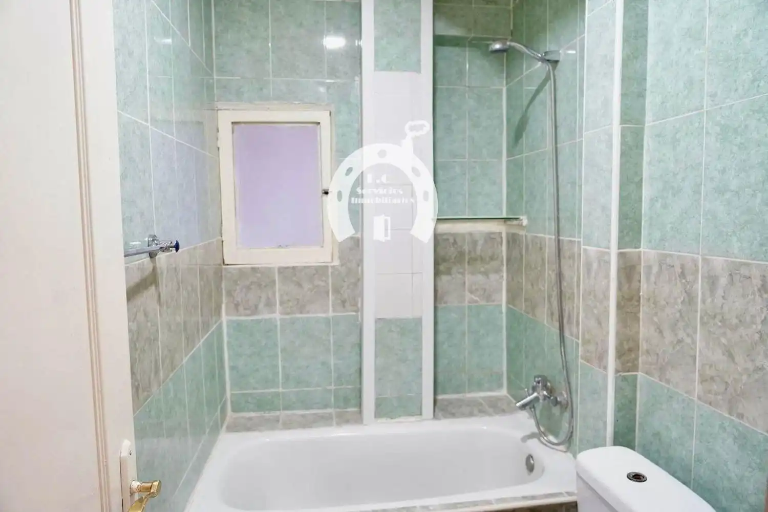 Baño de Local en venta en Elche / Elx con Aire acondicionado