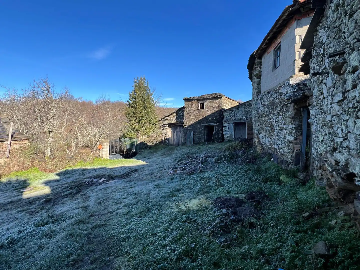 Exterior view of Country homes for sale in Castrelo do Val  with Private garden and Furnished