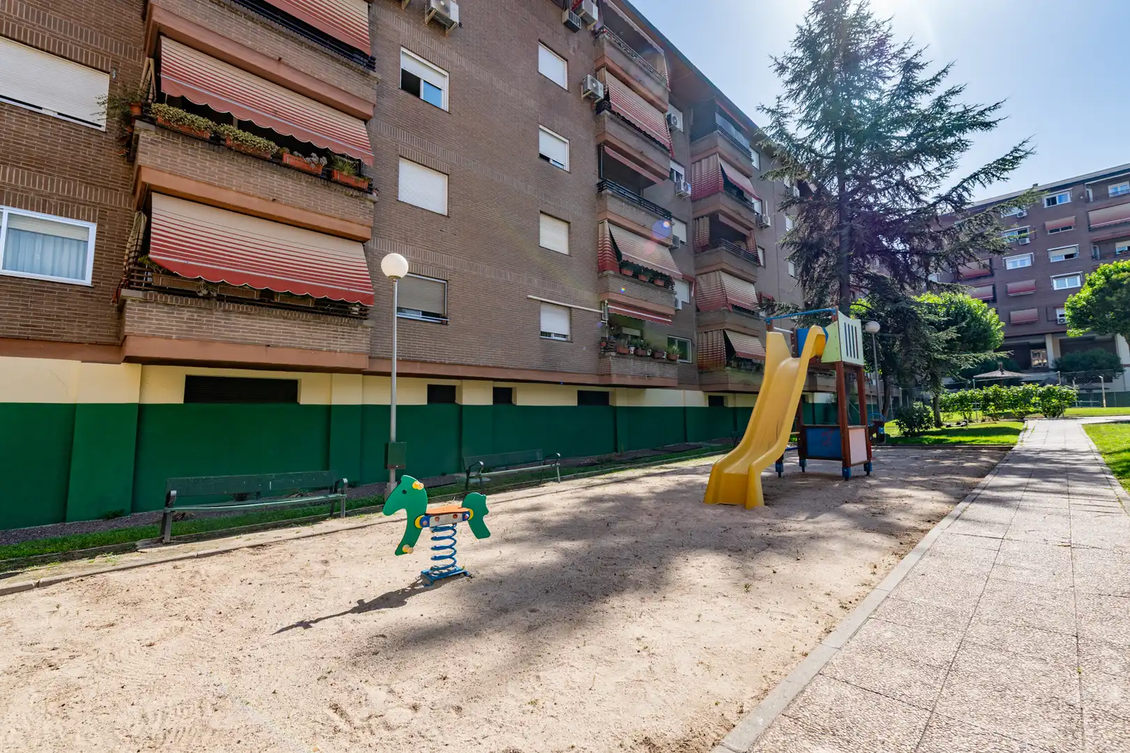 Vista exterior de Pis en venda en San Sebastián de los Reyes amb Aire condicionat, Calefacció i Terrassa
