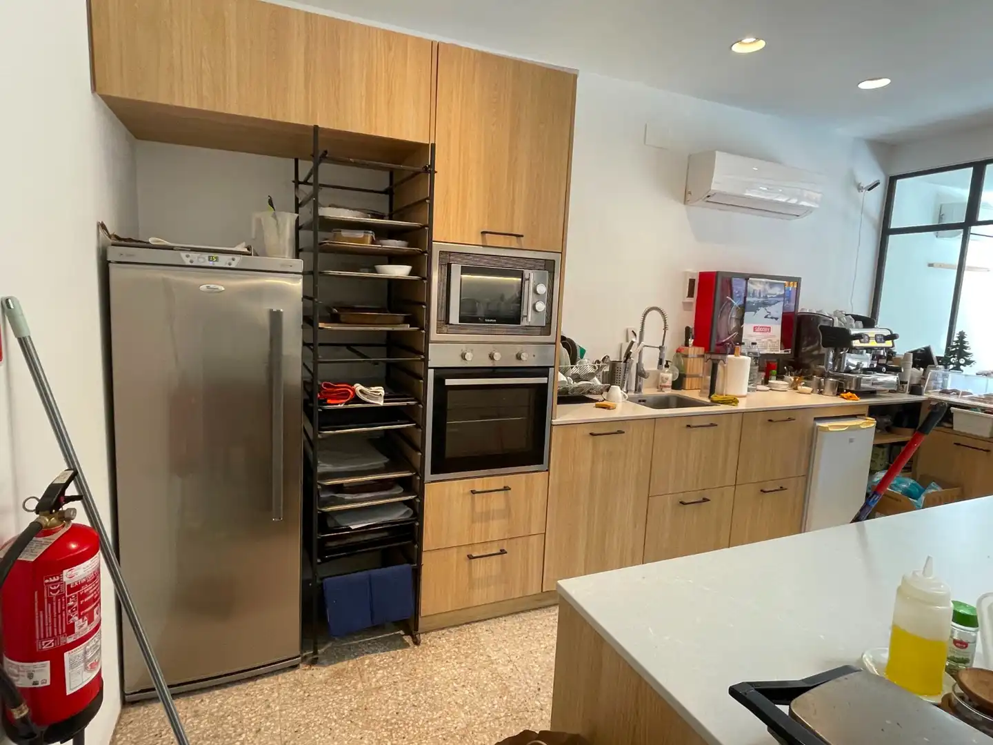 Cocina de Local en traspaso en Barcelona con Aire acondicionado y Amueblado