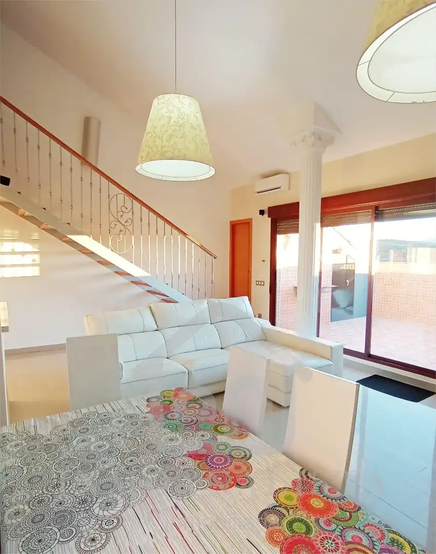 Sala d'estar de Àtic en venda en Requena amb Terrassa
