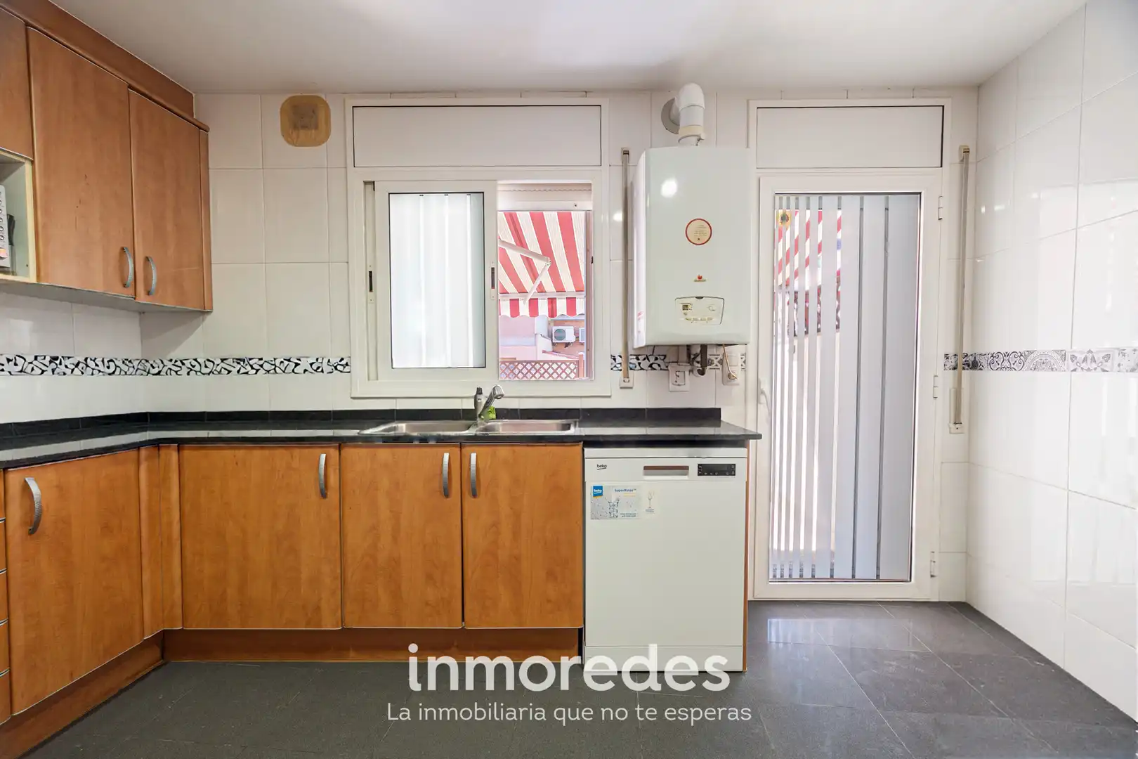Cocina de Casa o chalet en venta en Badalona con Aire acondicionado, Calefacción y Trastero