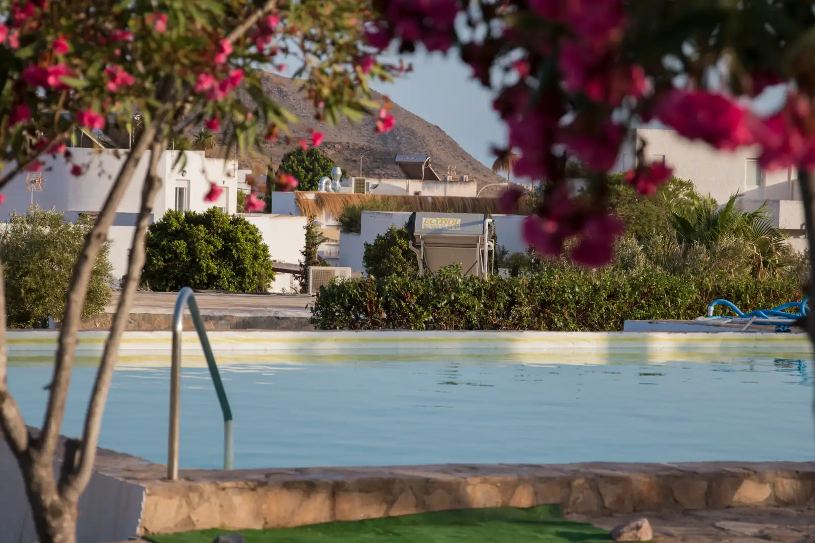 Piscina de Finca rústica en venta en Níjar con Aire acondicionado, Calefacción y Jardín privado