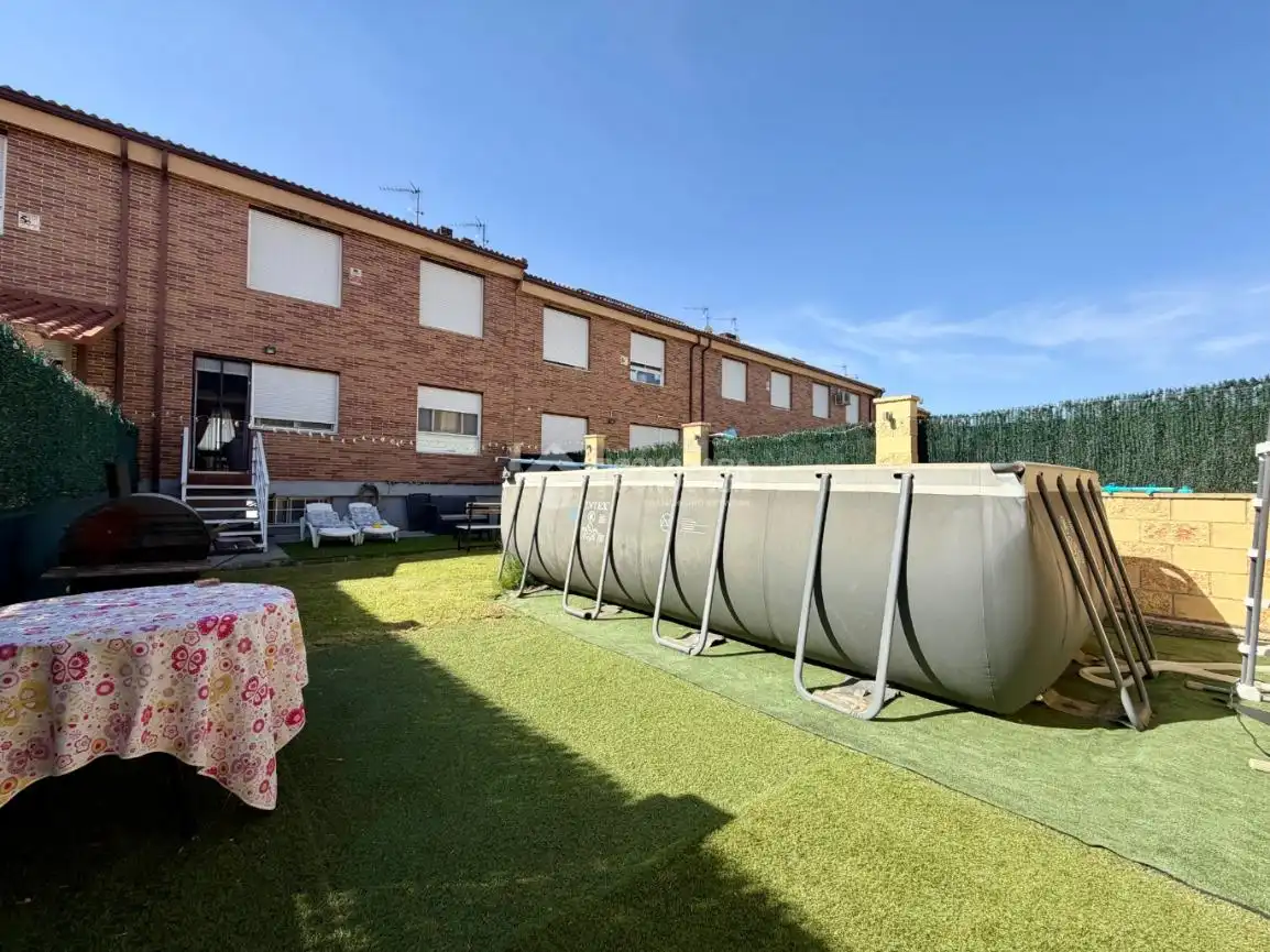 Casa pareada en venta en Villanueva de la Torre, imagen 50