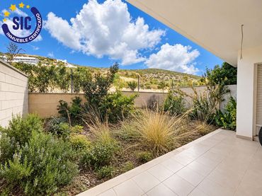 Apartamento con piscina en venta en Avenida L´ALJUB