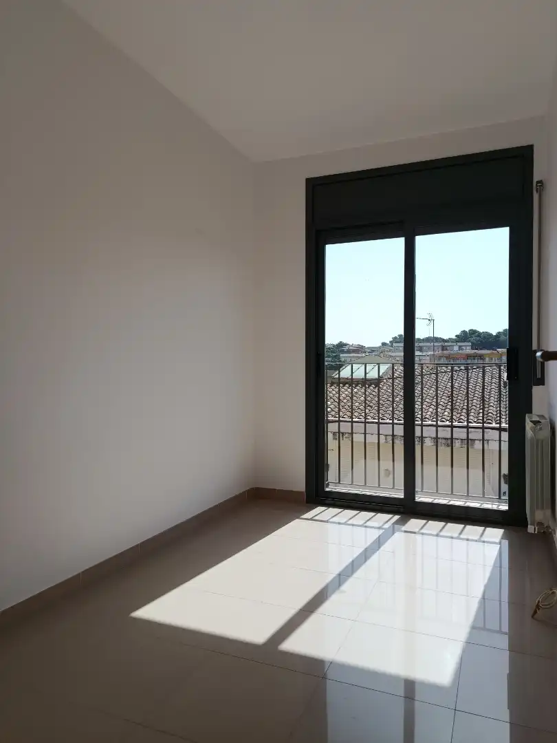 Habitación de Piso de alquiler en Caldes de Malavella con Calefacción y Balcón