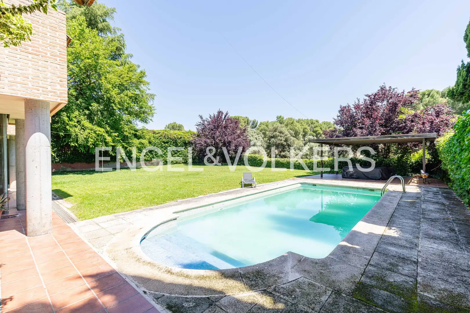 Piscina de Casa o chalet en venta en Majadahonda con Aire acondicionado, Calefacción y Jardín privado
