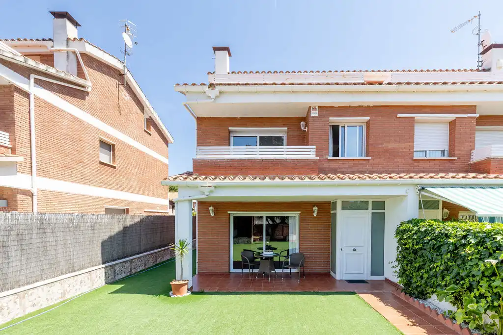 Jardín de Casa o chalet en venta en Sant Vicenç de Montalt con Aire acondicionado, Calefacción y Terraza