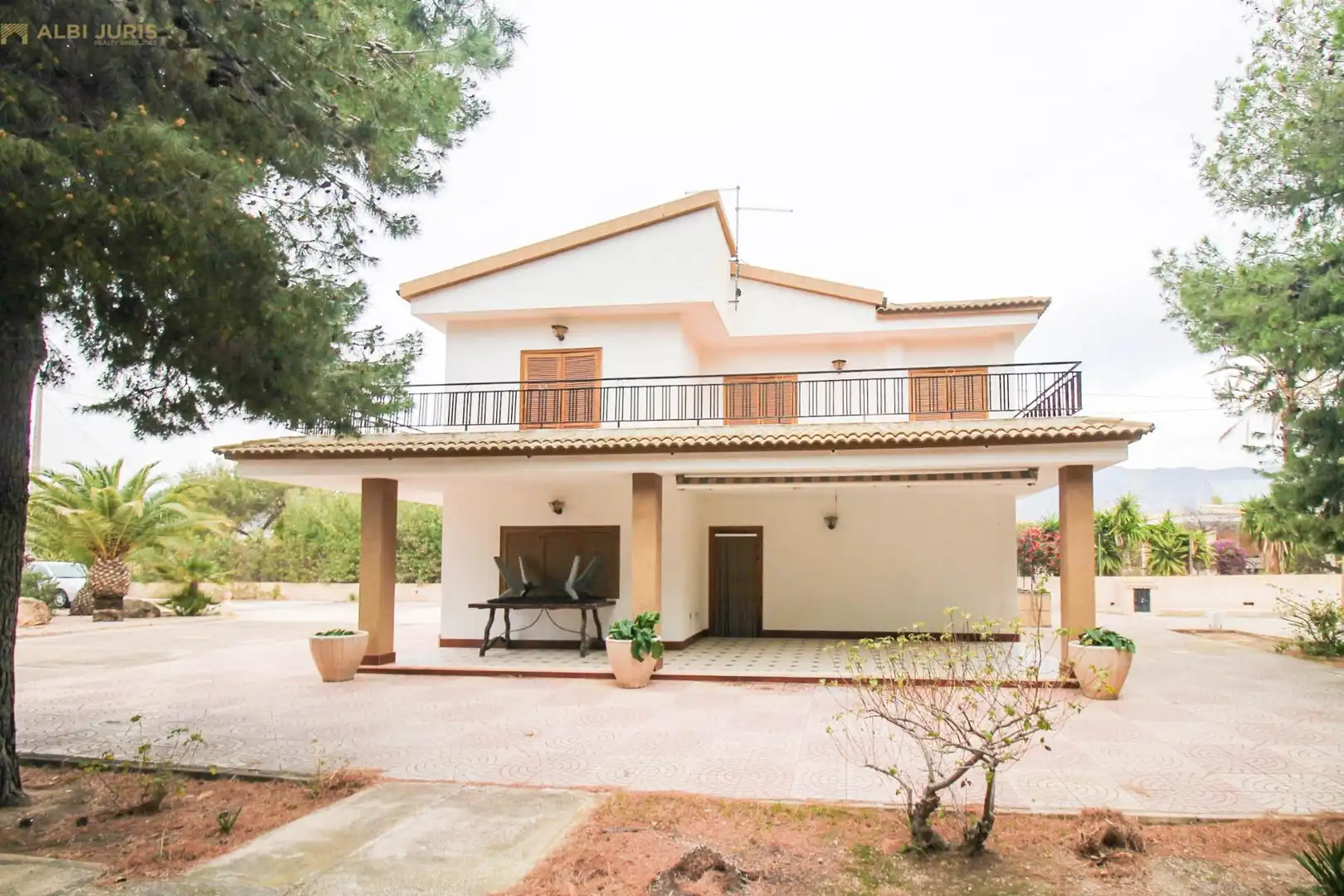 Xalet amb jardí en venda a Crevillent