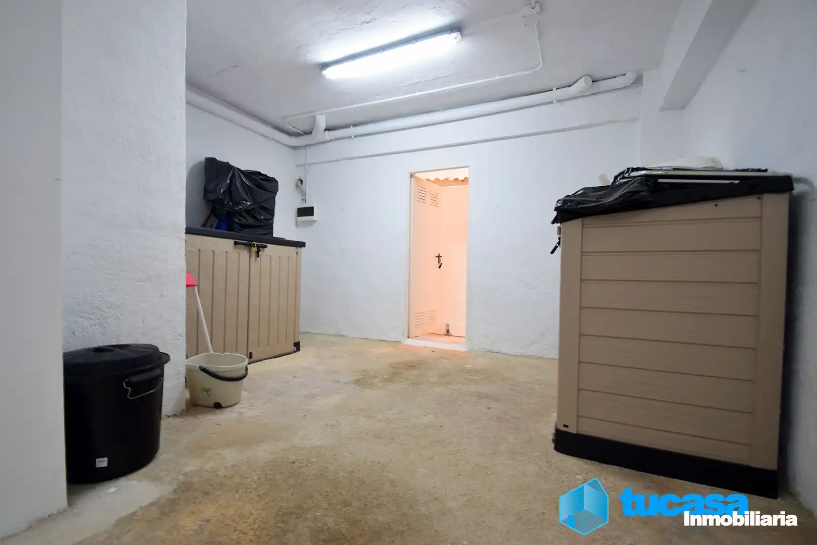 Business premises for sale in Carrer Almirante Antequera 50, imagen 3