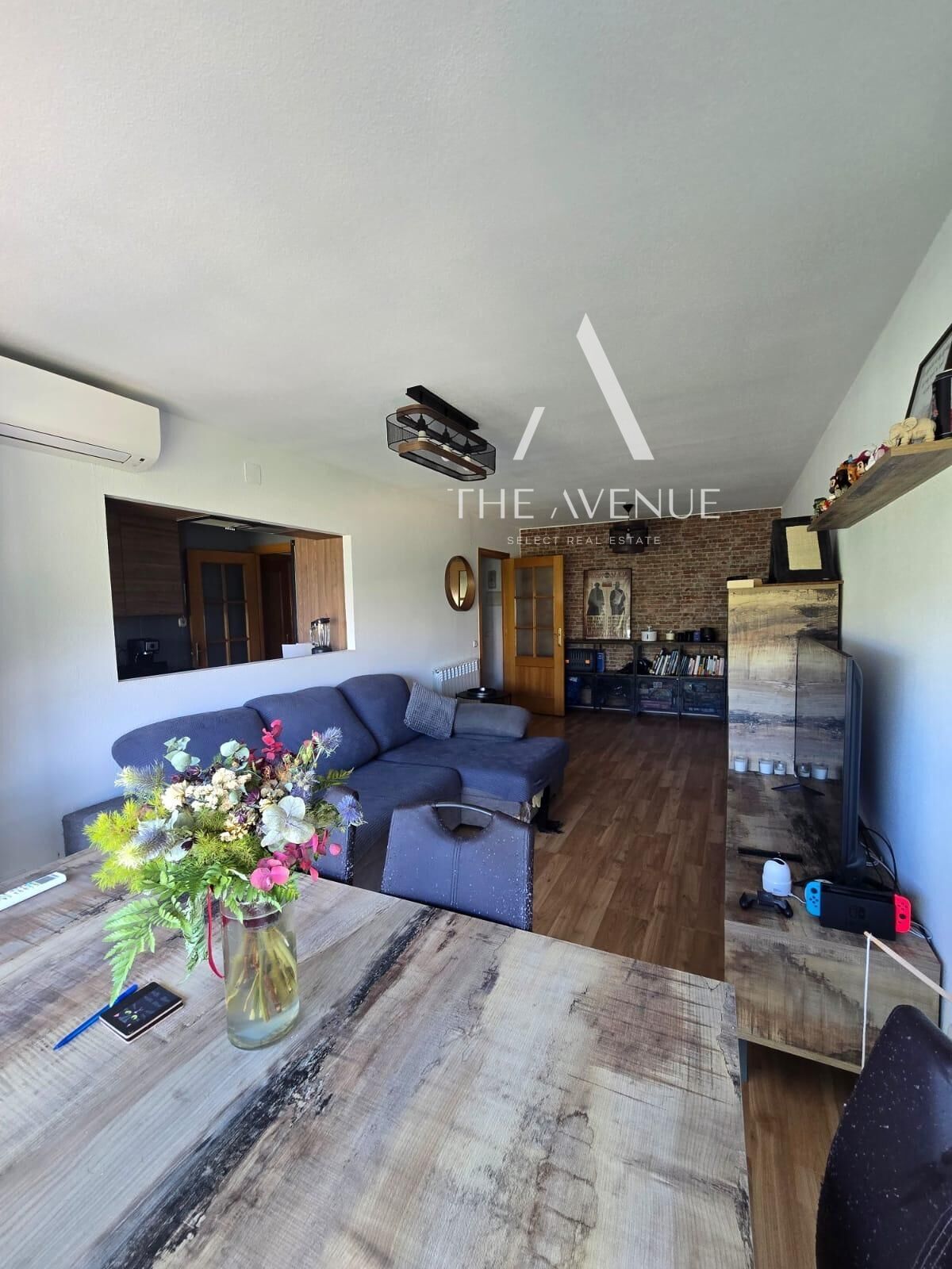 Living room of Flat for sale in  Madrid Capital  with Air Conditioner, Heating and Storage room