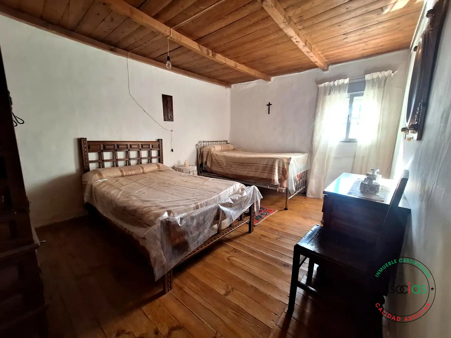 Dormitori de Casa o xalet en venda en Vallecillo amb Jardí privat