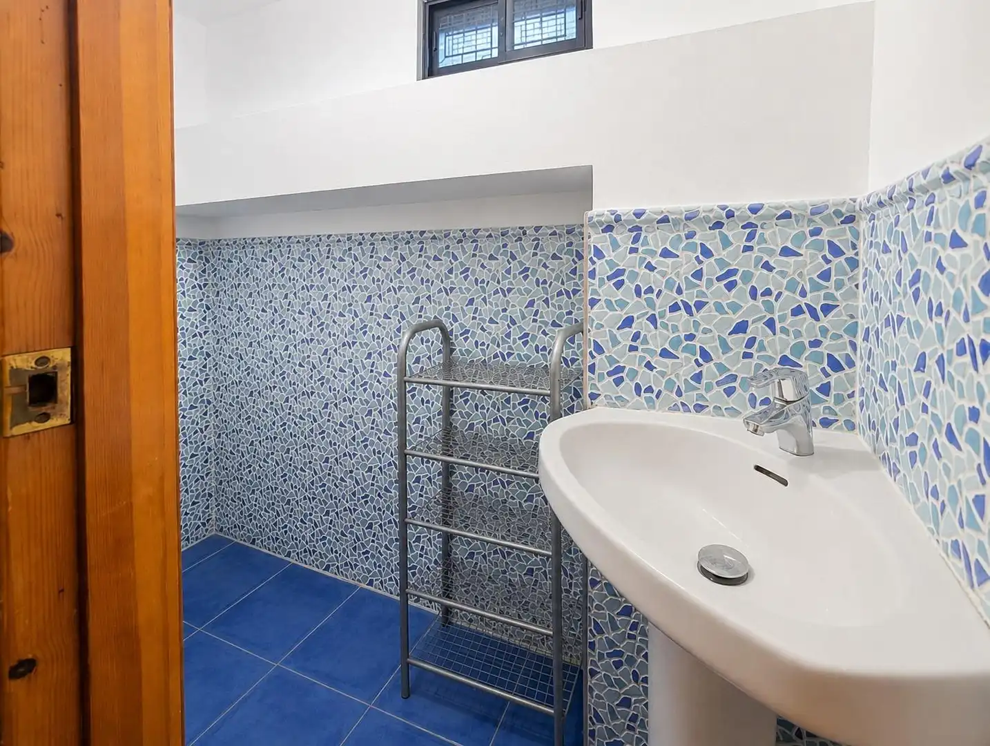 Bany de Casa o xalet en venda en Jun amb Calefacció i Terrassa