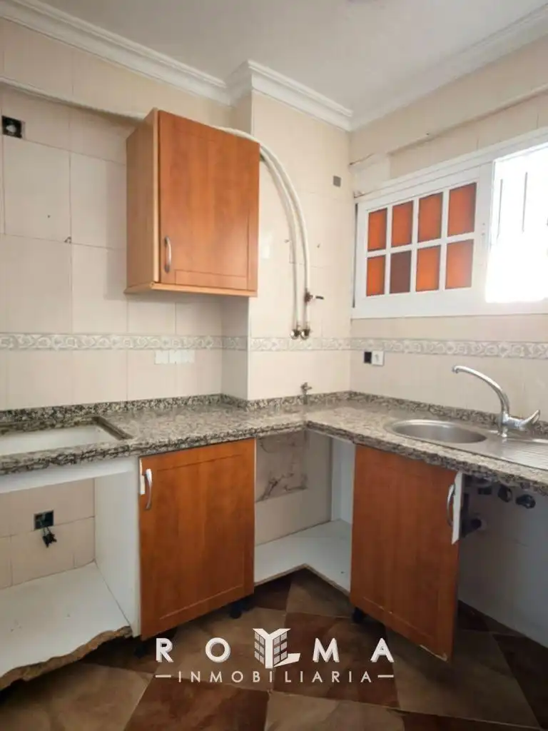 Kitchen of Flat for sale in Mairena del Aljarafe  with Terrace