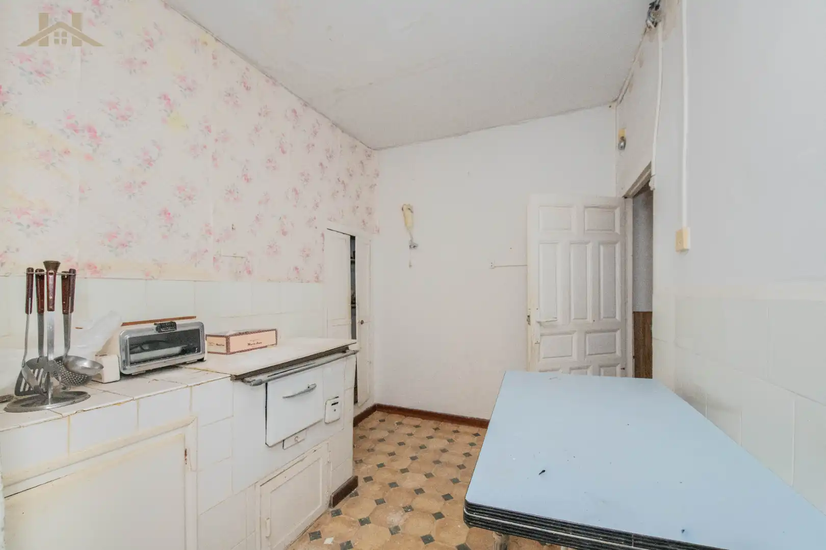 Kitchen of Buildings for sale in El Escorial