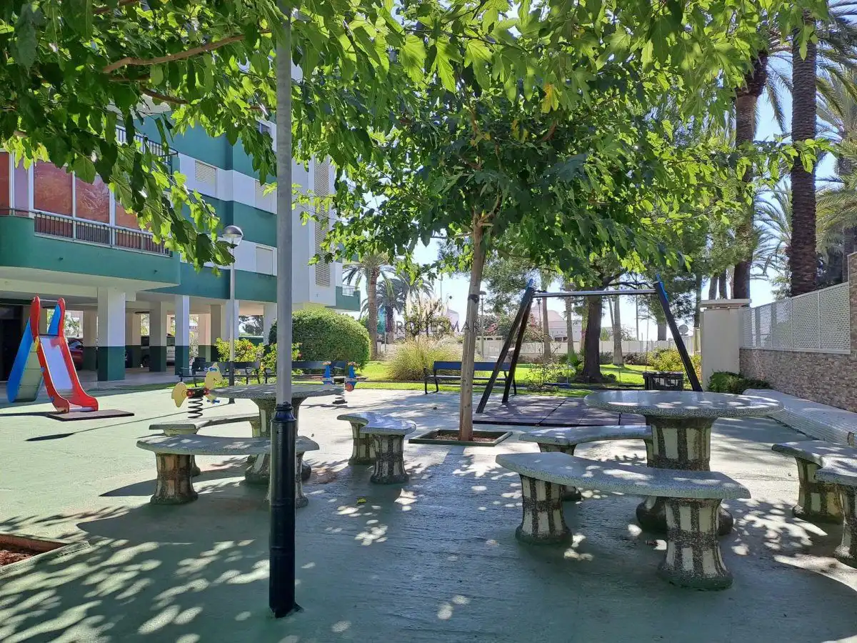 Terraza de Apartamento en venta en Benicasim / Benicàssim con Piscina comunitaria
