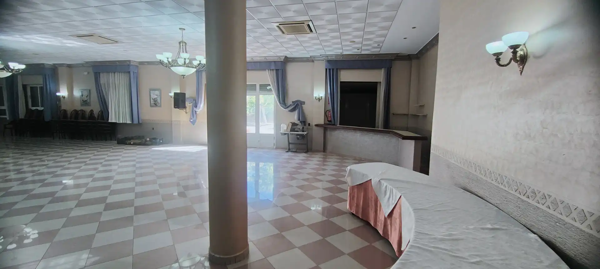 Gebäude zum Verkauf in Villanueva de la Reina mit Alarm