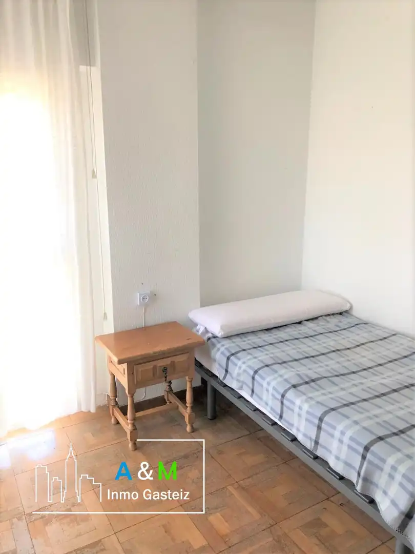 Flat for rent in JOSE ATXOTEGI, Gazalbide